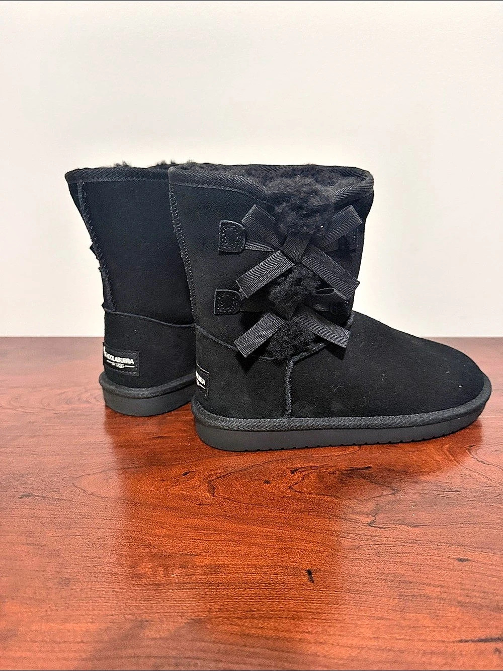 Koolaburra by UGG Victoria Short Boot Black
